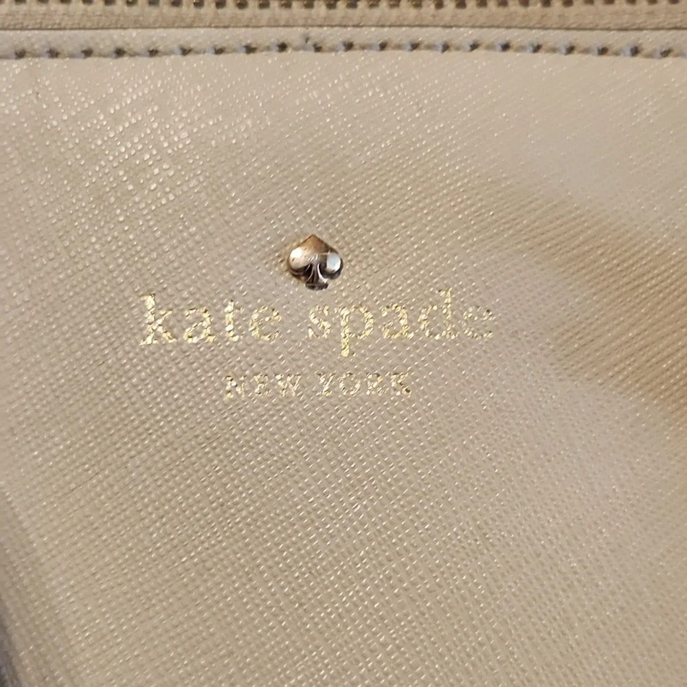 Purse - Picture 3 of 3